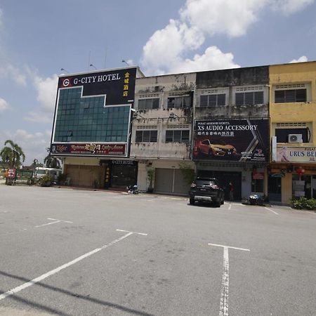 G City Hotel Teluk Intan Buitenkant foto