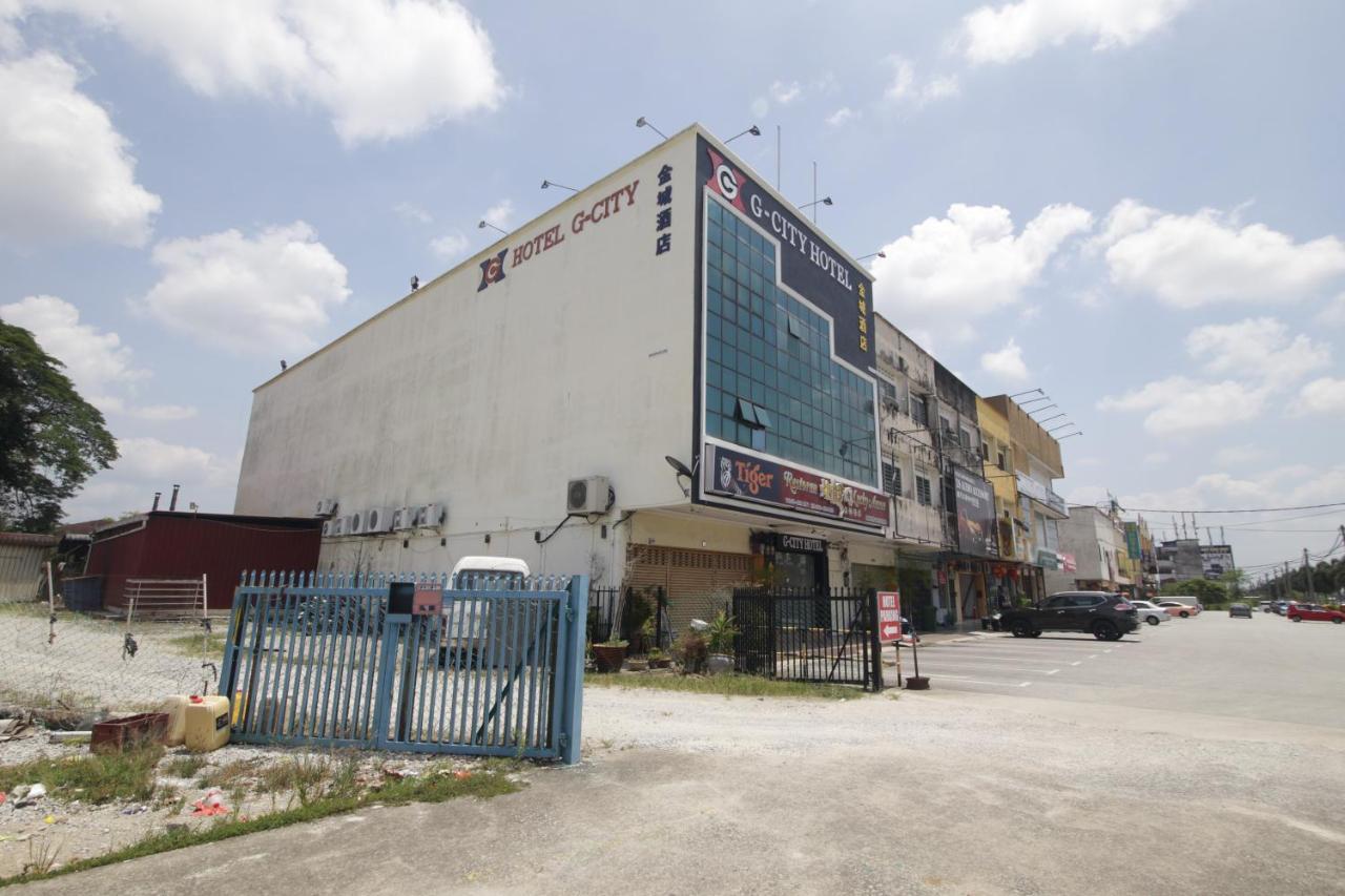 G City Hotel Teluk Intan Buitenkant foto