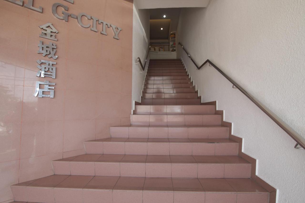 G City Hotel Teluk Intan Buitenkant foto