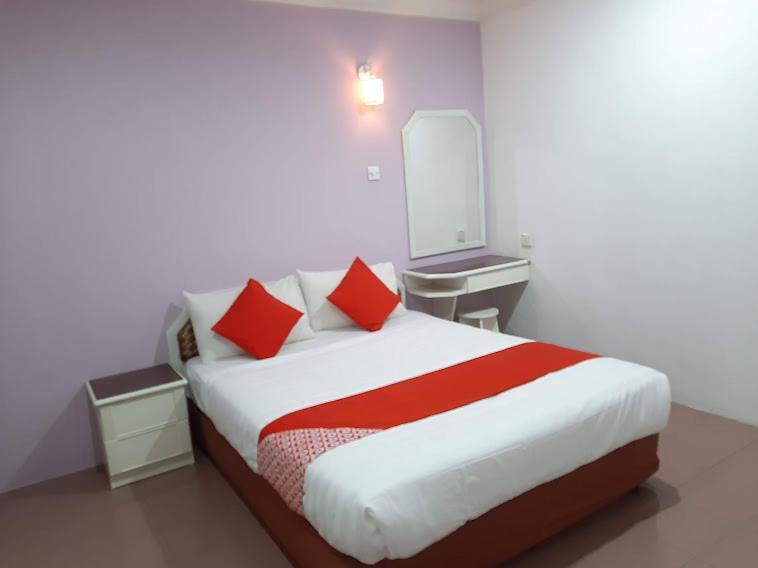 G City Hotel Teluk Intan Buitenkant foto