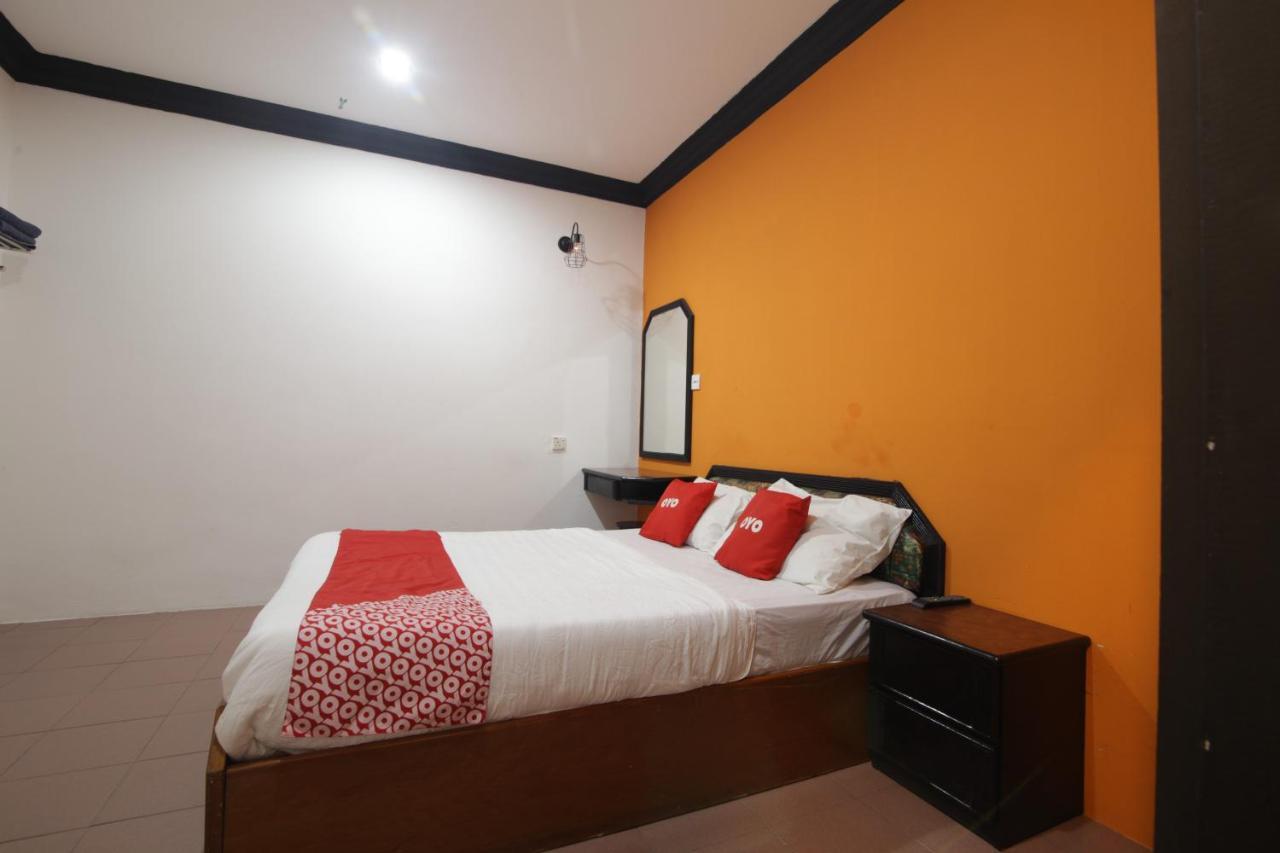 G City Hotel Teluk Intan Buitenkant foto
