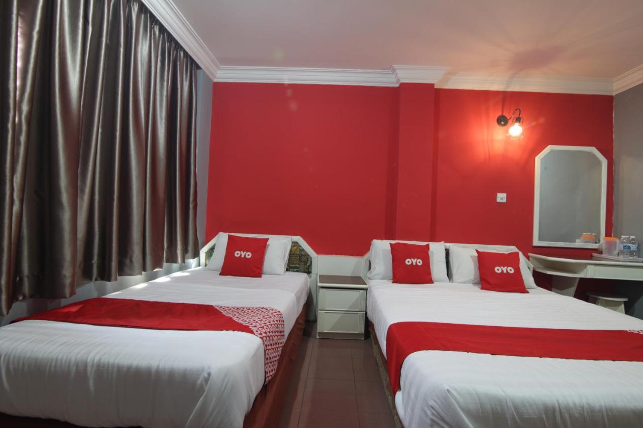 G City Hotel Teluk Intan Buitenkant foto