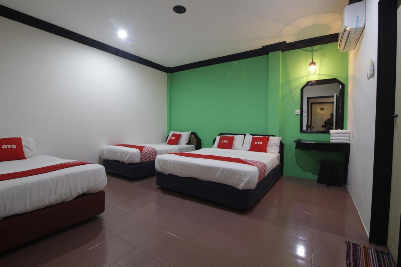 G City Hotel Teluk Intan Buitenkant foto
