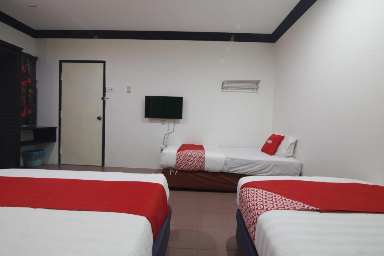 G City Hotel Teluk Intan Buitenkant foto