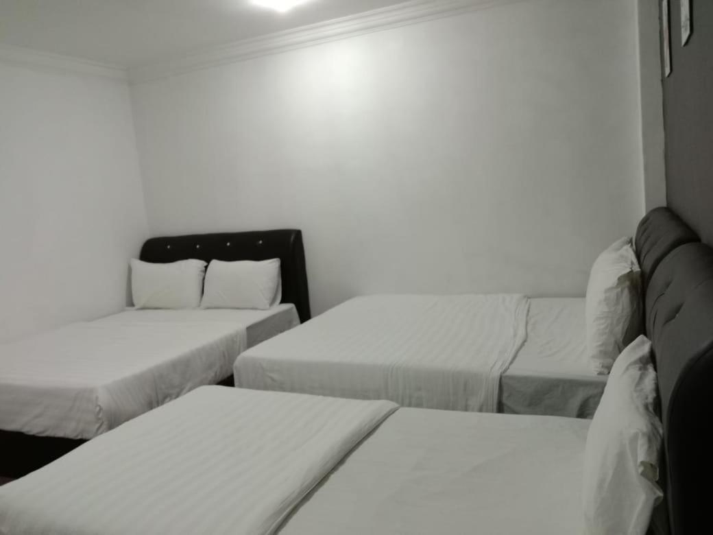 G City Hotel Teluk Intan Buitenkant foto