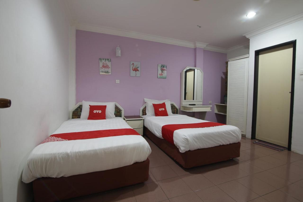 G City Hotel Teluk Intan Buitenkant foto