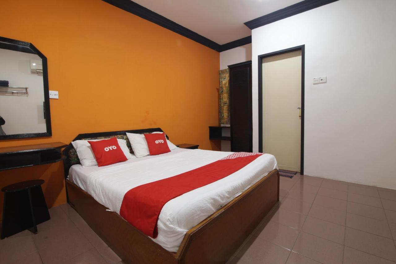 G City Hotel Teluk Intan Buitenkant foto