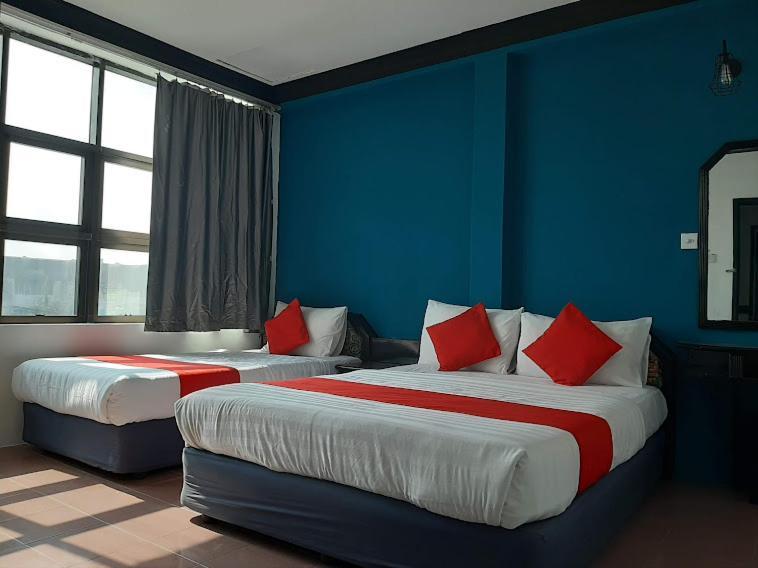 G City Hotel Teluk Intan Buitenkant foto