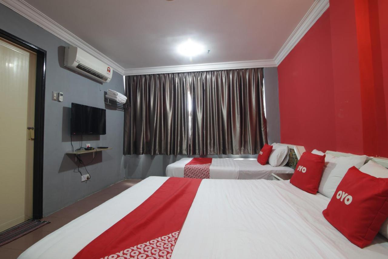 G City Hotel Teluk Intan Buitenkant foto