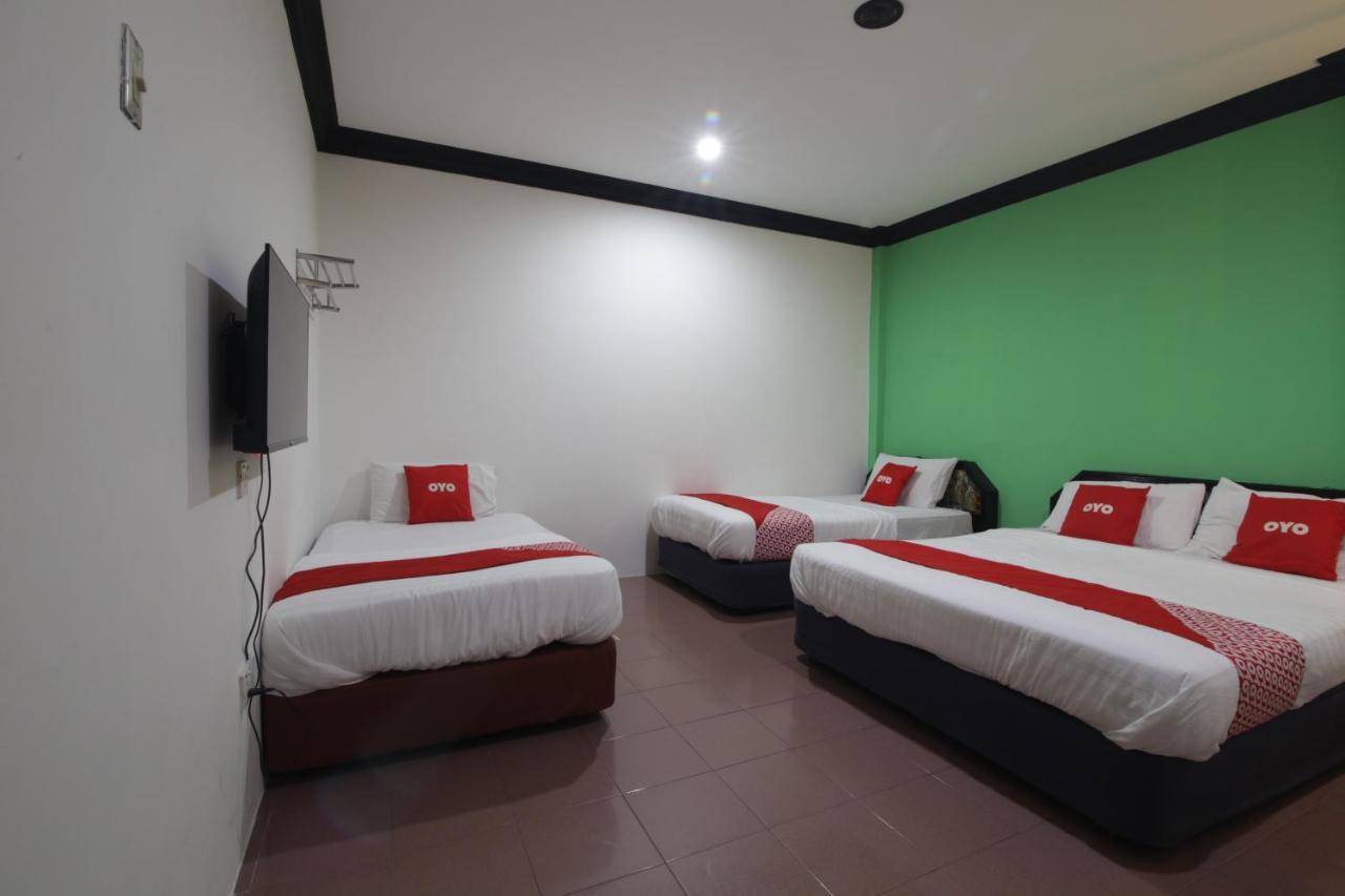 G City Hotel Teluk Intan Buitenkant foto