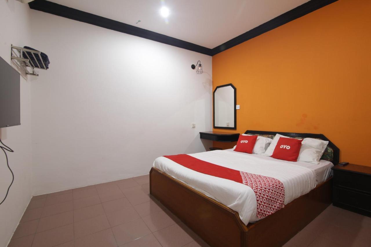 G City Hotel Teluk Intan Buitenkant foto