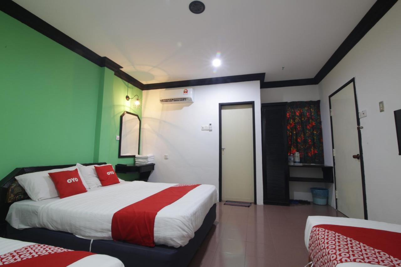 G City Hotel Teluk Intan Buitenkant foto