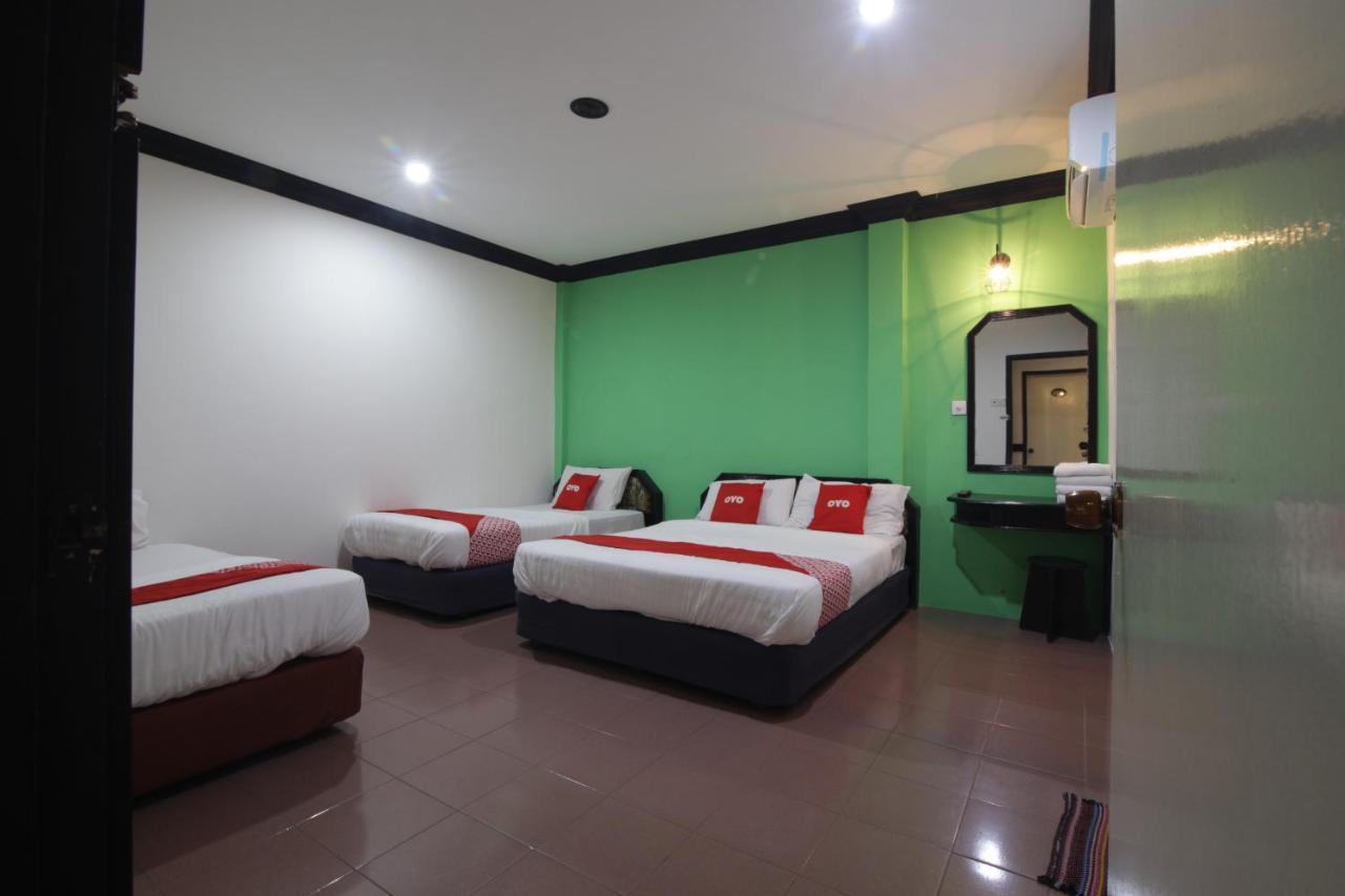 G City Hotel Teluk Intan Buitenkant foto